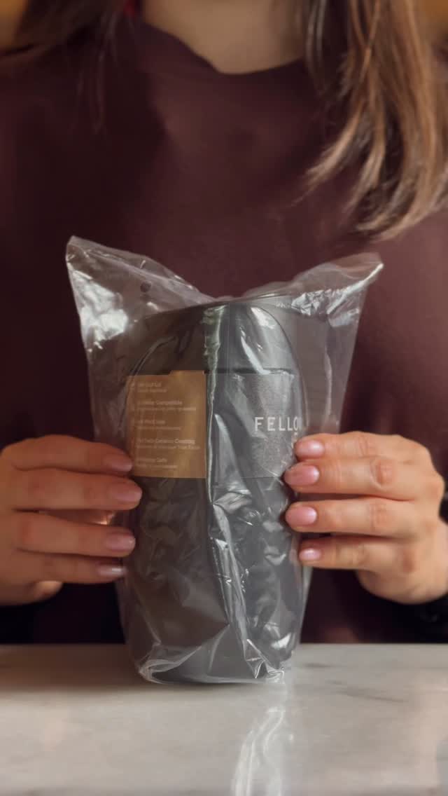 Diseño, funcionalidad y estilo en cada detalle ☕✨
La Fellow Carter Slide Mug combina elegancia y practicidad para acompañarte en cada café del día.
#fellow #carterslidemug #xpecialty