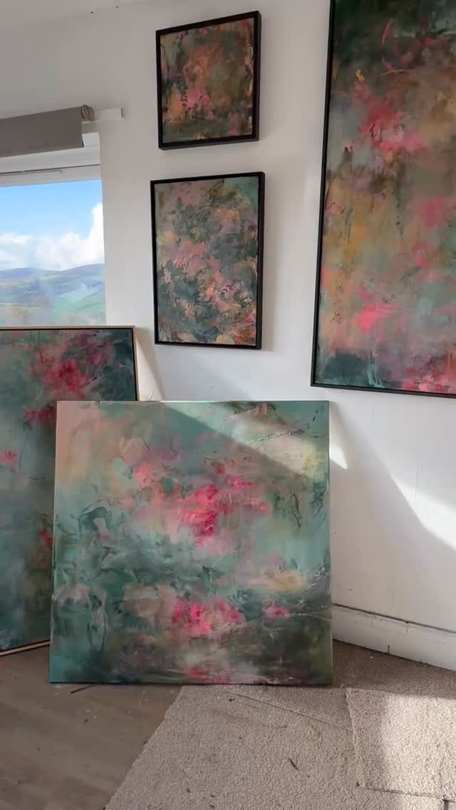 Oooft. My work can be a lot all together but I’m not apologising for that. Final preps for stand 853 @mcrartfair. Really really looking forward to being back this year. It’s the best art fair.
#manchesterartfair2025
#originalart
#abstractlovers
#boldandbeautiful
