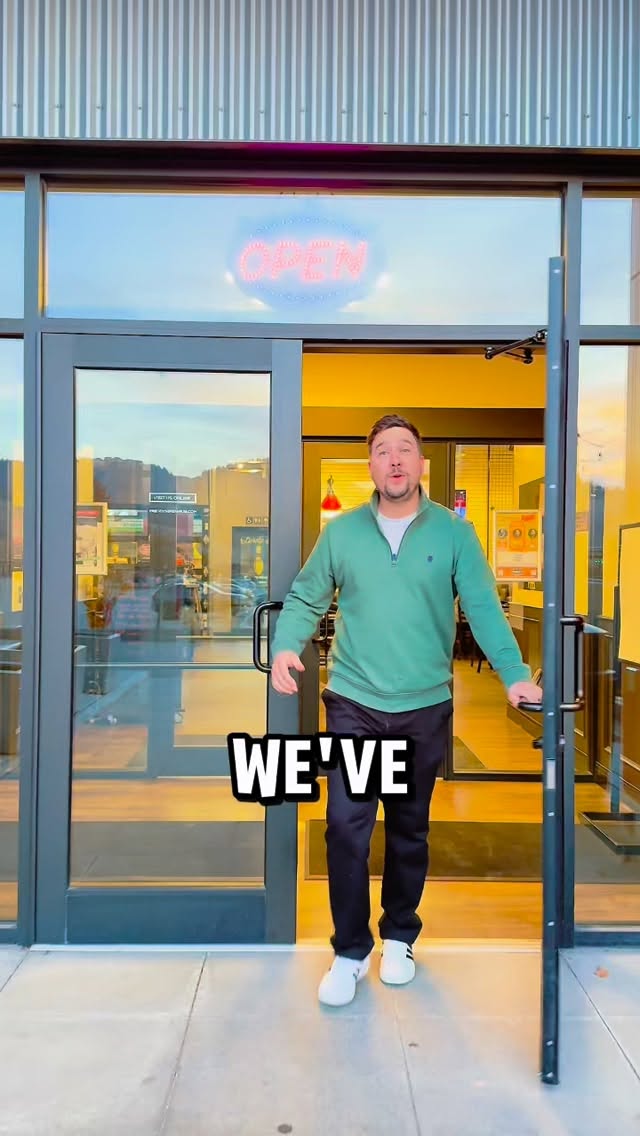 Do you love breakfast like me? ⬇️⬇️⬇️
Visit www.freddysbrewpub.com/breakfast
And sign up to get a promo code for $10 RISE BREAKFAST (2 eggs, 4 bacon, 2 toast, and hashbrowns)
AND chance to win 1 of 5 gift cards!
Every Saturday 10am - 2pm and Sunday 11am - 2pm 🥓🍳
#kelowna #okanagan #freddysbrewpub #craftbeer #breakfastmenu #bowlnbrew