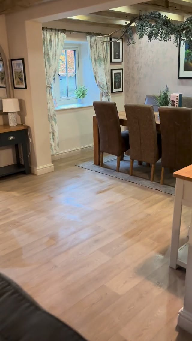 Come in, stay a while…. #masham #grewelthorpe #cosyseason #northyorkshire #holidaycottagesuk #autumnvibes🍁