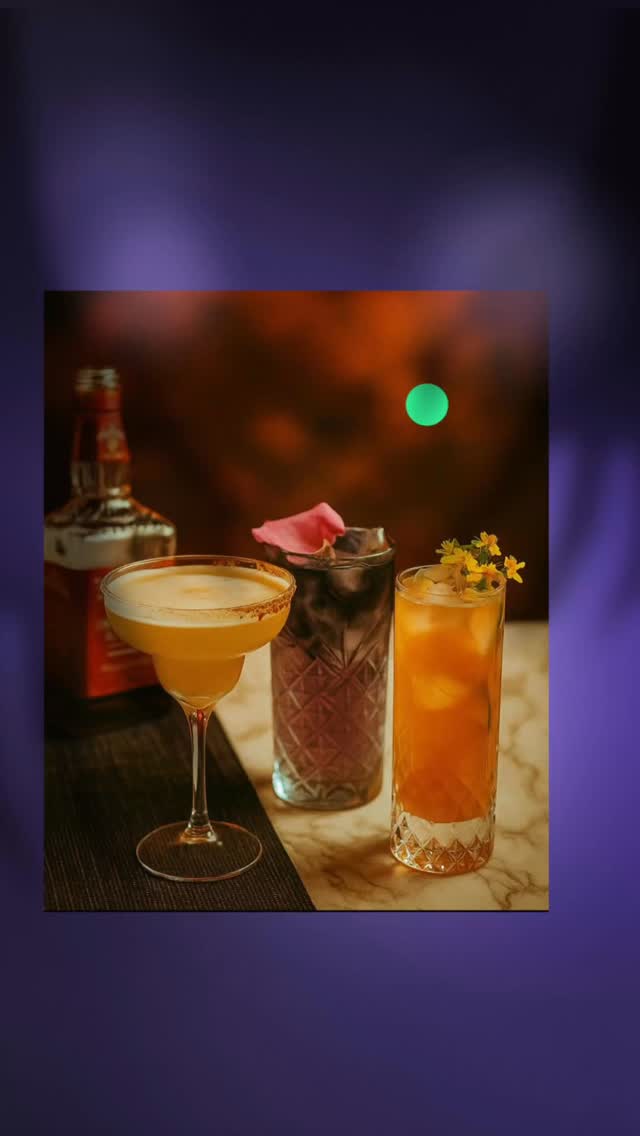 Elegance
#cocktails #drinks #bar #instagood #italy #bartender #photooftheday #drinkup #mixology #wine #cocktailbar #love #food #bartender #aperitivo #beer #bartenderlife