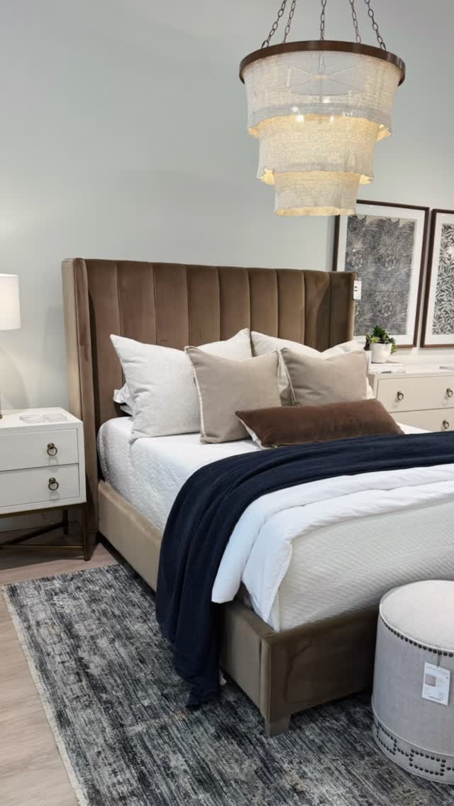 Think of your bed like a recipe: soft linen sheets as your base, a down duvet as your main ingredient, a dash of texture in a blanket, and a final sprinkle of throw pillows. Simple, timeless, and deliciously inviting. đ¤Š
Which bedroom design do you dream of unwinding in? Tell us in the comments or vote in our stories!
#highpoint #hpmkt #bedroomdesign #voteyourfave #dreambedroom #luxurydesign #luxeathome #interiordesigner #dallasdesign #dallashomes #homeinspo #bedding #layers #homedesign