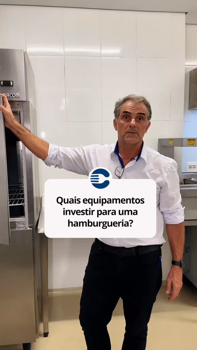 🍔 Montando sua hamburgueria?
A escolha dos equipamentos define o sucesso e produtividade. da sua operação.
No vídeo, explicamos por que tudo depende de fatores como: Volume de vendas, modelo de negócio, espaço e muitos outros que precisam ser levados em consideração no momento do planejamento.
Itens como chapa, char broiler, fritadeira, conservador de fritura e coifa são essenciais, mas o modelo e a capacidade mudam TUDO.
A dica de ouro: Antes de investir, consulte um especialista. Um projeto bem planejado economiza dinheiro e otimiza sua operação para o lucro.
Precisa de ajuda para montar sua lista de equipamentos ideal? Deixe sua dúvida nos comentários ou chame a gente na DM! 🚀
#CozinhaIndustrial #Hamburgueria #MontarHamburgueria #EquipamentosParaCozinha #FoodService #Gastronomia #consultecozinhaseficientes #hamburgueriabh #equipamentosparacozinhabh #Empreendedorismo #Delivery #ChapaVsCharBroiler #CozinhaEficiente