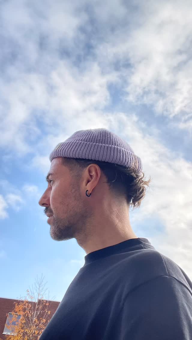 Sunny morning sessions at the bowl 🌞🛹🙌🏽
~
~
~
@philip.the.hunter @yannickverheust @jamiedeclerq @mariejuliestock_interiors
@s_m_sakthivel
~
~
~
#surfskate #skatebowl #lessons #initiations #skatelesson #surfskatelesson #kortrijk