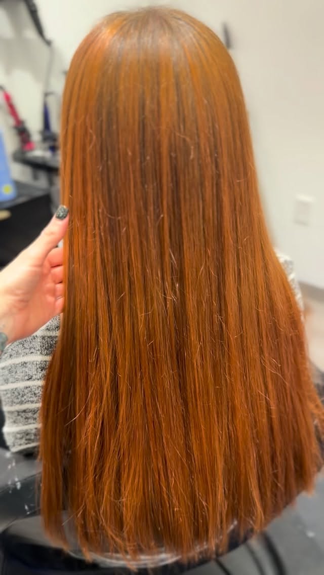 I’ve been a little MIA with the content…because I’ve been so busy behind the chair making magic like this happen.
#originalandmineral #raleighhair #raleighhairstylist #raleighsalon #919hair #trainglehair #copperhair #redhead