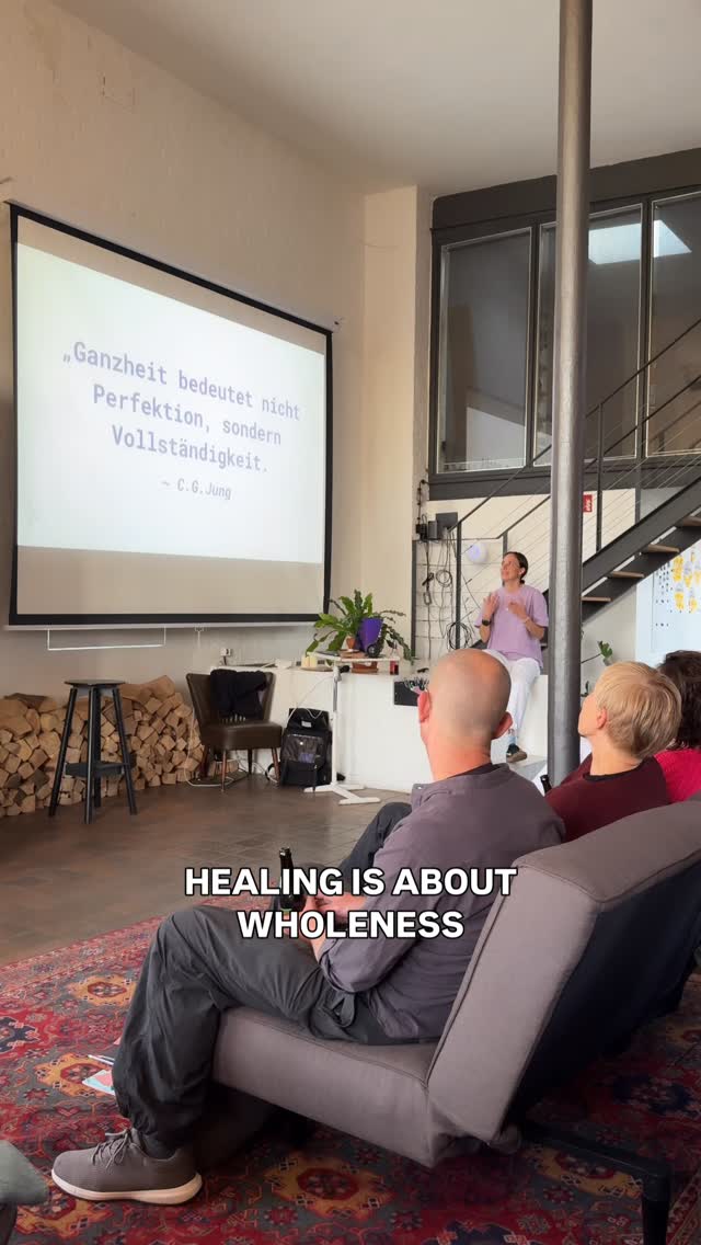 ~ excerpt from my talk „ELEMENTAL ALCHEMY - the 4 elements as our inner guide“ at @cocreation.loft festival 🌀
C.G. Jung, wrote: „Life calls not for perfection, but for completeness.“ | „Das Leben verlangt nicht nach Perfektion, sondern nach Vollständigkeit.“
Reflected in the four elements - fire, earth, water, air - ask yourself: Which aspects of myself, mirrored in these elements, do I already accept? Which parts am I still learning to embrace and integrate?
#Jungianpsychology #shadowwork #4elements #innerwork #naturetherapy