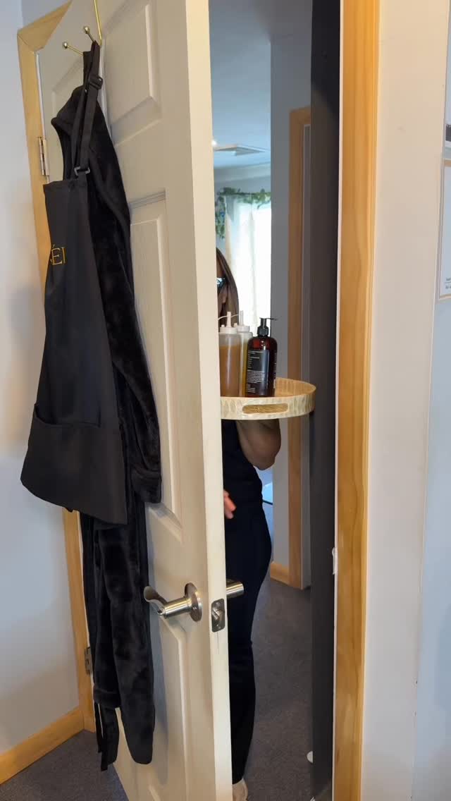 Our kind of bottles come with detox + glow, not hangovers 😏