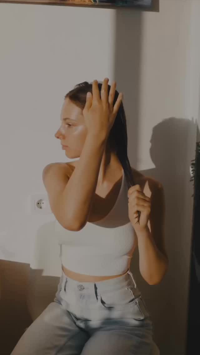 Our latest blog post goes deep into scalp care and the skinification of the scalp. Treating it like the skin on your face and body. Read the full post here.
https://www.lasedasilk.com/post/thescalpcarerevolution
.
.
#scalpcare #hairloss #hairlosstreatments #hairthickening #silkpillocasecaada