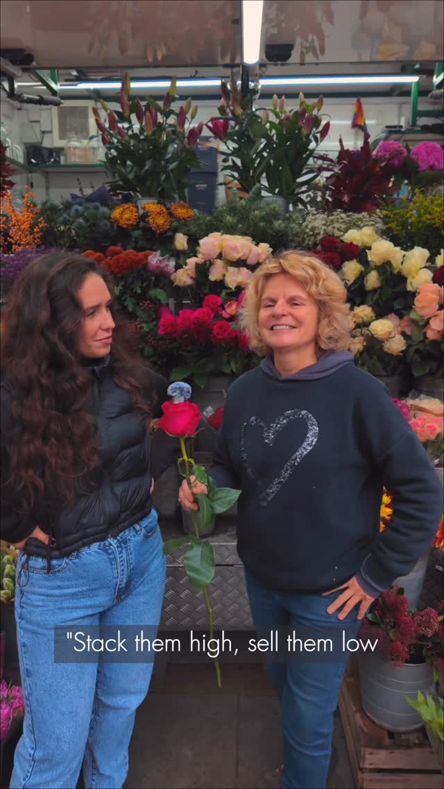 Interviews with Jo and Georgie 🎬
Ep 1 🍿
#floristry #londonflowers #centrallondonflorist #floristlondon #flowerbusiness