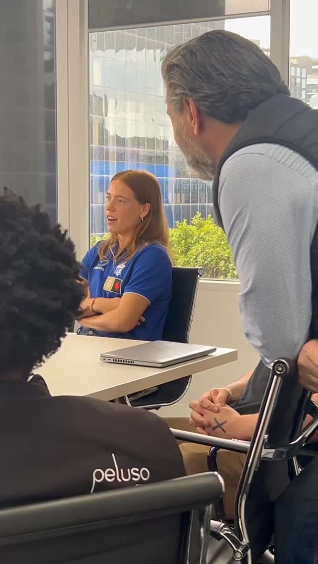 We are proud to be sponsors of AFLWs Kangaroos and their very own no. 23, Mia King šµāŖļø
Weāre very grateful for Mia to join us at our office and provide great insight to the game and inspiration in chasing your aspirations
Wishing Mia and the squad all the best going into the finals season this year! šš¦