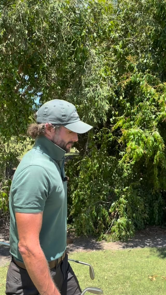 Get better in the bunker by entering the sand in the same spot every time. Use the two-line drill for clear visual feedback. If your width is solid but you’re missing the lines, it’s your swing direction that needs the tweak. Stay at it. Once the entry point is consistent, you can play around with different clubs and loft at impact to match the shot required.
www.jkperformance.online
📍 @peregianspringsgc @domazzgolf