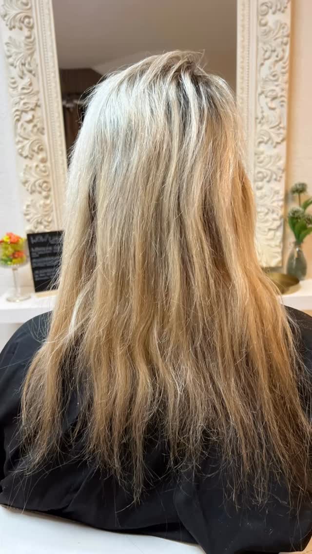 Müdes Blond? Das muss nicht sein ✨
Mit der richtigen Technik bringen wir wieder Glanz, Geschmeidigkeit und Frische in dein Haar 💕
Buche jetzt deine persönliche Beratung und starte dein Hair-Glow-Up 💫
📍Bel Hair
Rosenstrasse 6
8700 Küsnacht
#belhairküsnacht #extensionszürich #hairtransformation #hairstylezürich #greatlengths #healthyhair #zürichbeauty #coiffeurküsnacht #blondehairgoals