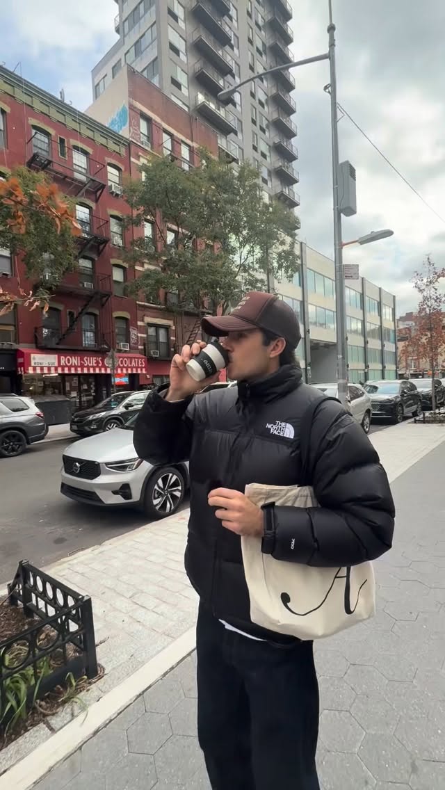 Thanks for the love NYC!!🗽☕️🍏
#coventgarden #coffee #london #coffeeshop #londoncoffeeshops #amelialondon #healthy #instagood #instadaily #nyc #nyccoffee #nyccoffeeshops