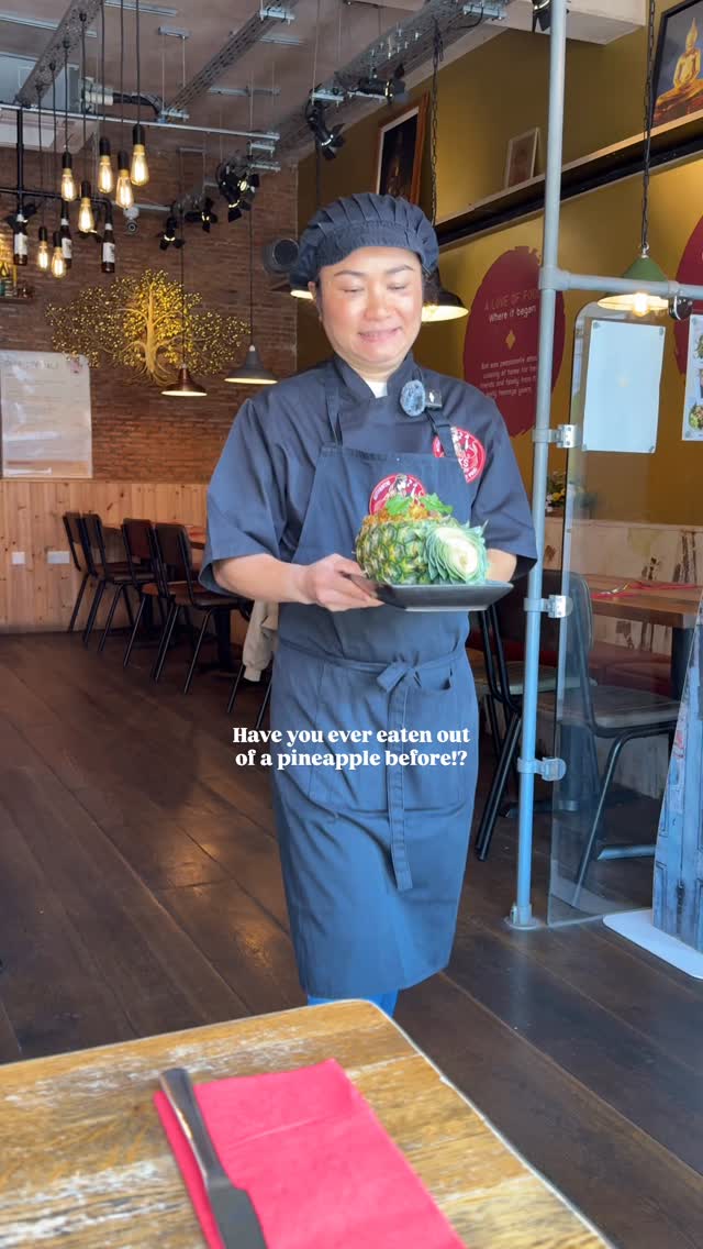 Our new special at Noks is pineapple fried rice served in a pineapple 🍍✨
Kow Pad Sapparod – Thai fried rice with pineapple, peas, onion, carrots, curry paste, cashew nuts, and raisins. A perfect mix of sweet and savoury 👌🍍
Please book through our website (link in bio) 🔗
#thaifood #noksthaistreetfood #manchesterfood #bramhall #stockport #noksthai