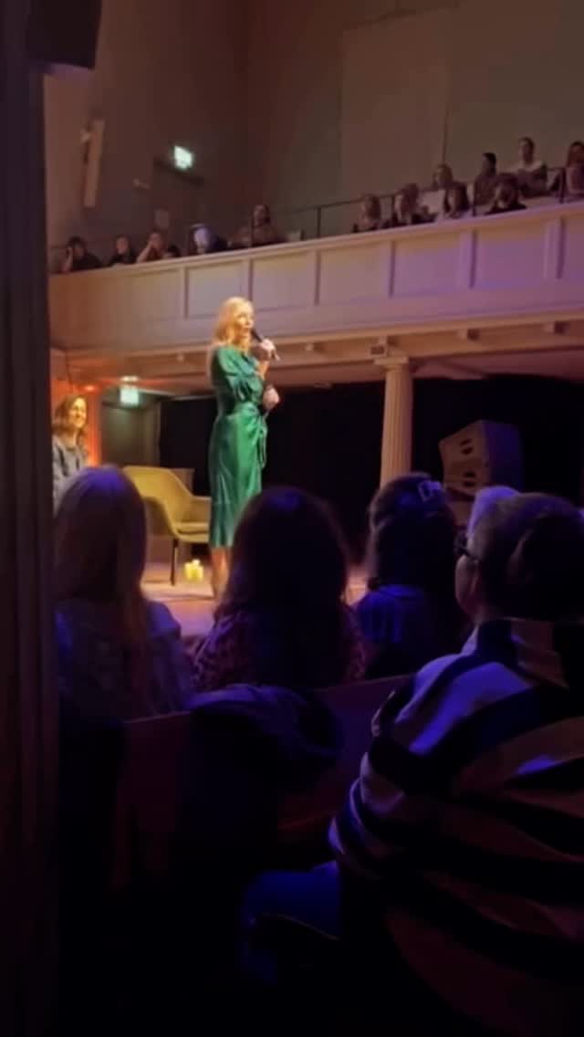 Beautiful words by @donnaashworthwords 💖