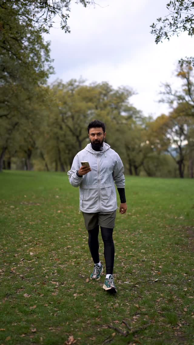 Asıl teknoloji vücudun. 🫵🏼
Kasın tepkisi, nefesin ritmi, zihnin kararları.
Geri kalan… sadece yardımcı araçlar.
#egzersizlaboratuvarı #bursabalatpersonaltrainer #bursabalatormanı #whoop #blazepod #exlab