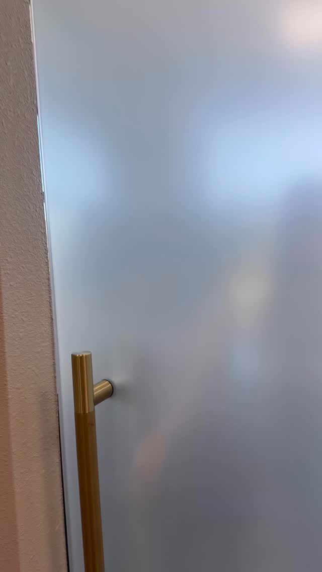 A little behind-the-scenes from our branding shoot — launching our new FĀC merch.
It’s subtle, stylish and made for those who love a good neutral fit. 🤍
#AestheticIndustry #MedSpaBranding #BrandingShoot #MedSpaDallas #NeutralStyle #FACAesthetics #ArgyleTX