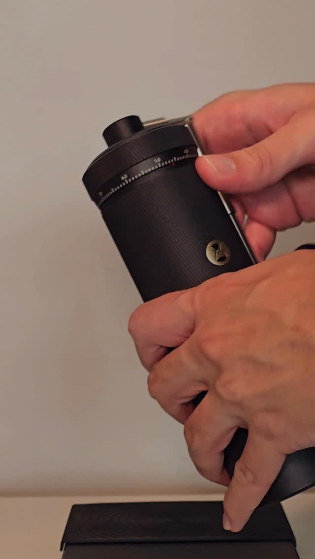 Un espresso distinto, mismo placer ☕✨
Con el AeroPress Flow Control y el filtro reutilizable, podés crear un espresso-style suave, intenso y lleno de cuerpo… sin máquina.
Ritual simple, resultados sorprendentes.
#aeropress #flowcontrol #xpecialty