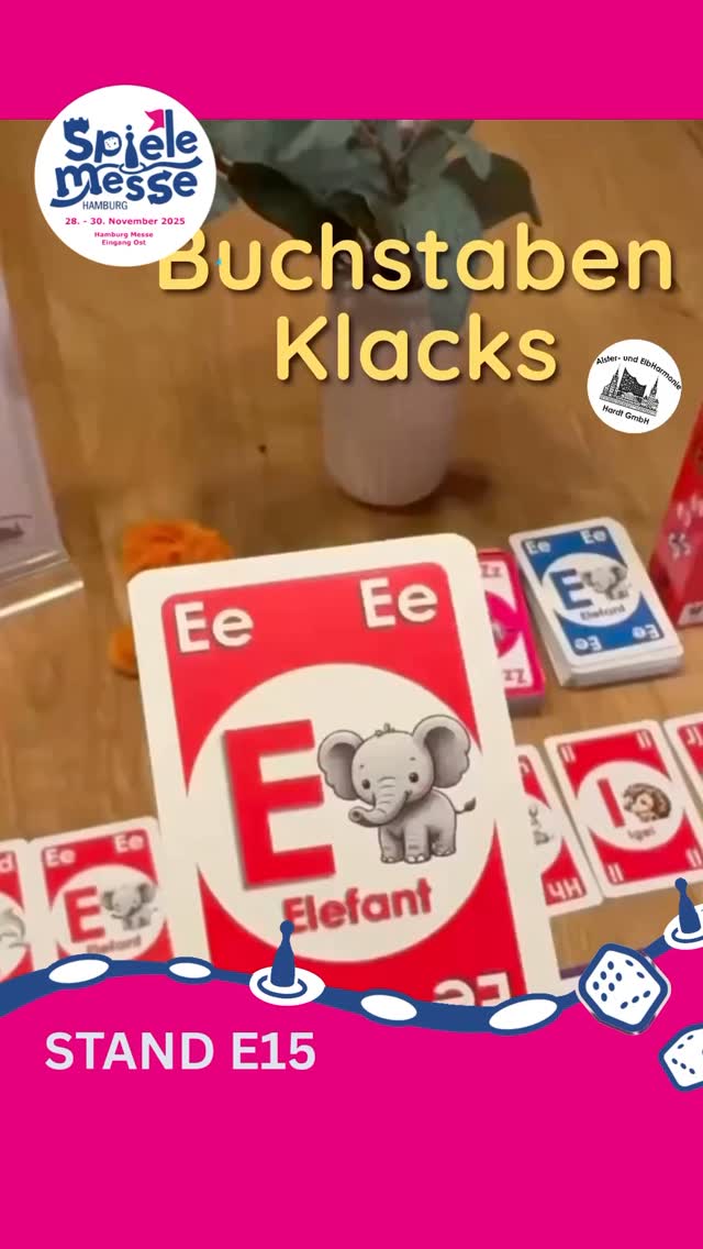 💛 Stand E15 – Alster- & ElbHarmonie Hardt auf der Spielemesse Hamburg 2025!
Hier trifft Lernen auf Herz, Humor und Familienzeit. 🎲✨
Hinter Alster- & ElbHarmonie Hardt stehen Pia und Arne, Eltern von zwei Kindern und leidenschaftliche Spielentwickler aus Hamburg. Ihre Mission: Lernen soll Spaß machen! 🌈
Mit ihren liebevoll gestalteten Lernspielen ab 4 Jahren fördern sie Kinder spielerisch, ohne Druck – mit viel Herz, Nachhaltigkeit und jeder Menge Freude. 💚
Ob Sprachförderung, Zahlenverständnis oder logisches Denken – hier wird Bildung zum Abenteuer und Familie zum Team. 👨👩👧👦
Kommt am Stand E15 vorbei, entdeckt Spiele wie „Buchstaben Klacks“ und erlebt, wie gemeinsames Lernen verbindet – denn genau darum geht’s: #spielenverbindet 💫
#AlsterUndElbHarmonie #SpielemesseHamburg #StandE15 #Lernspiele #Familienzeit #MadeInGermany #HamburgSpielt