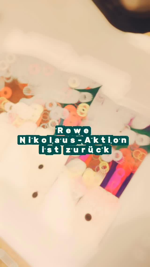 Jedes Jahr freuen sich unsere Kinder auf die Rewe Nikolaus-Aktion. Es ist wirklich toll, wie Rewe sich hier erwas besonderes für die Kinder überlegt hat. Am 06.12. kommt der Nikolaus dann auch in den Rewe und begrüsst die Kinder.
In ausgewählten Filialen in Deutschland.
#rewe #rewenikolaus #nikolausstiefel #nikolaustag🎅 #kinder