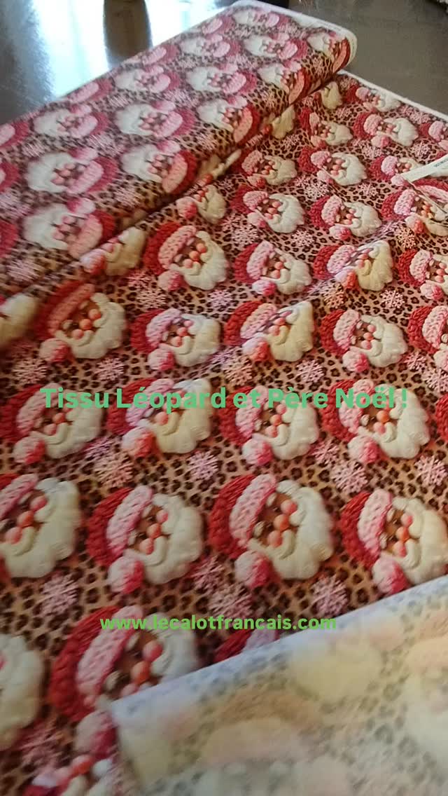 Nouveau tissu, il a de belles joues ce Père Noël 😊
www.lecalotfrancais.com
#chirurgien #dentaire #ide #veterinaire #medecin #ibode #calot #nurse ##madeinfrance🇨🇵