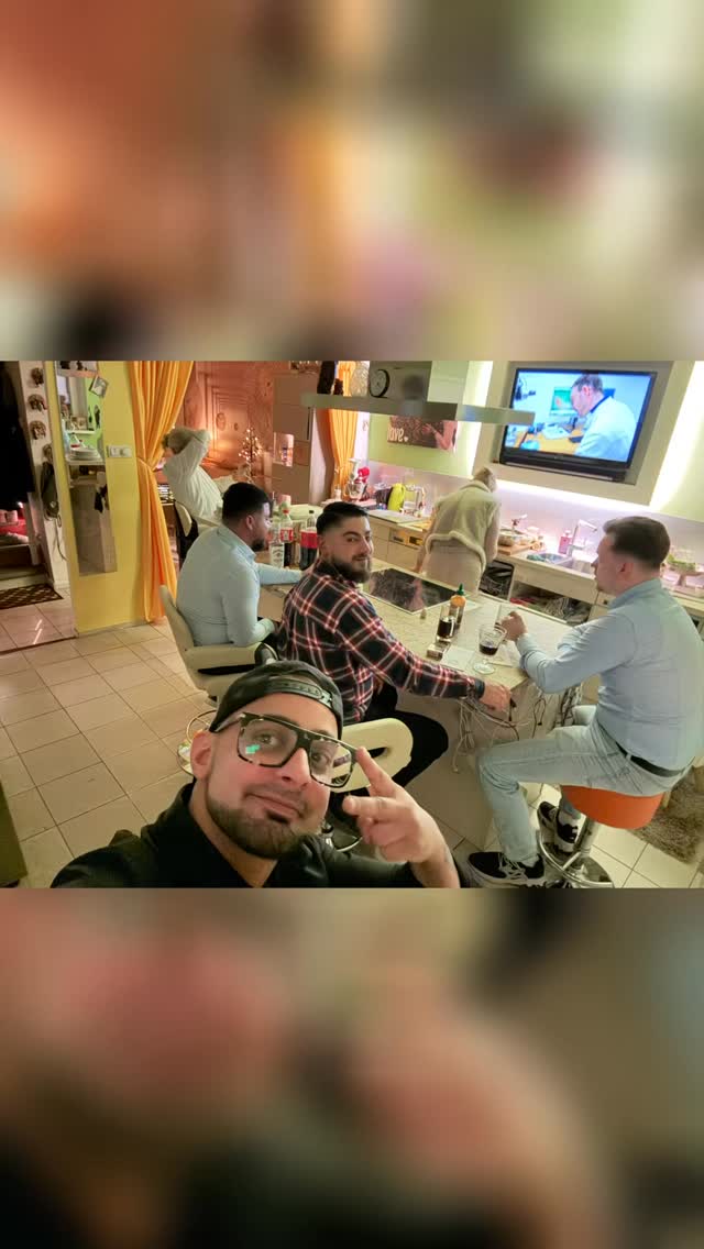 Vielen, vielen Dank an unseren lieben Chef und an die Ehefrau für den gestrigen zauberhaften Abend🥰😍😍😍🥰🥰😍😍🥰🥰😘🥰🥰