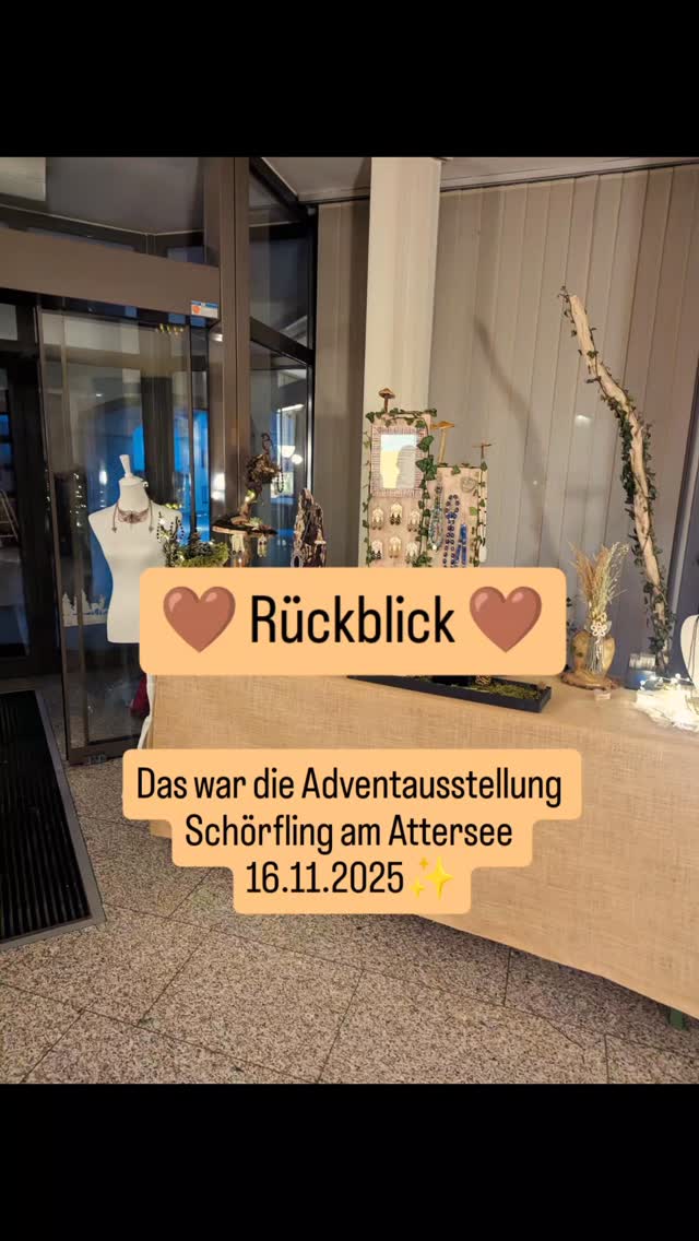 Ein Tag voller Herzlichkeit:
Schörfling, du warst magisch! ✨
Natur trifft Handwerk – und gestern traf es auf eine wunderbare Community!
Die Adventausstellung in Schörfling am Attersee, war ein voller, emotionaler Erfolg. Ich bin überwältigt von der Liebe, dem wunderbaren Feedback und den tiefgründigen Gesprächen an meinem Stand.🥰
🙏🏼Von Herzen Danke an:
Veranstalter & Aussteller: Für die Organisation und die wundervolle Gemeinschaft!
🫂🫶🏼Freunde & Familie:
Für die unbezahlbare Unterstützung und das Daumendrücken.
❤️Alle Besucher:
Vor allem aber Dir! Für Dein Interesse an meiner Zero-Waste-Philosophie und Deine Unterstützung für handgefertigte Unikate.
💖 Das größte Highlight:
Gemeinsam Gutes tun!
Gestern konnte ich die 10% Spende vom gesamten Erlös meines Onlineshops und des Markt-Verkaufs direkt an die Jugendgruppe "Eini ins Lebm" (Familiennetzwerk Downsyndrom) übergeben.
Jeder Kauf hat geholfen! Ein riesiges Dankeschön, dass ihr diesen Erfolg mit mir teilt und wir gemeinsam ein Stück Herzlichkeit weitergeben konnten.
Ich freue mich schon jetzt auf die nächsten Märkte!
Für heute gönne ich mir aber erstmal eine kleine Pause 😅☺️
Bis bald – deine Katharina von Aranya's Art!
#AdventsmarktSchörfling #AranyasArt #NaturTrifftHandwerk #Spende #herzlichkeit❤️ #downsyndrom #EiniInsLebm #wunderschöneerinnerungen #ZeroWaste #Dankbarkeit #MakrameeSchmuck