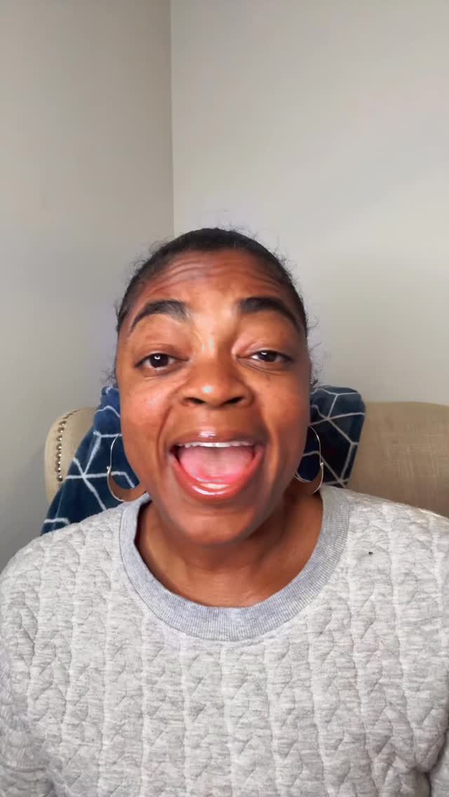 Boundaries aren’t walls — they’re the doorway back to yourself.
#thestorythatbrokemeopen #boundaries #selfrespect #selfworthjourney #energyshift #trulytoyasha