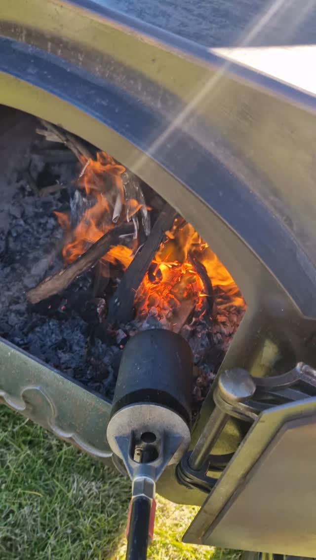 All way a good day to cook for the family. #aussiemade #brokencreeksmokers #bbqlovers