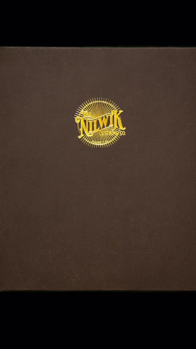 Whether it’s a gift or for yourself — it matters little. Just be sure to get them in time. #heritage #menswear #vintagesuspenders #vintagefashion #rugged #ruggedstyle #workingclass #braces #heritagestyle #christmas #sinterklaas #santaclaus #gift #pressents #christmasgift #christmasgiftideas #surprise #surprisegift