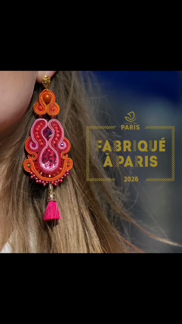 Thrilled to share that my Majestueuses earrings have been awarded the “Made in Paris 2026” label.
A precious recognition for pieces entirely handcrafted in my Parisian atelier —
layers of passementerie, beads chosen one by one, careful stitches that follow the rhythm of the city.
Each pair carries a bit of Paris: its light, its elegance, its quiet intensity.
Thank you to the City of Paris for supporting independent artisans and celebrating handmade creation.
The Majestueuses exist in several colour variations, each with its own character and glow.
#madeinparis #palmyreparis #handmadejewelry #passementerie #frenchcraft #parisiansavoirfaire #artisanatdart #parisianstyle #madeinparis
