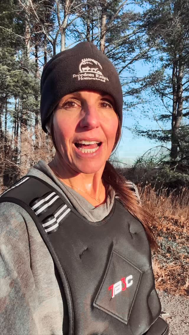 A crazy, but awesome, birthday gift from my hubby on my 55th. He knows me so well 💪🏻🥰💪🏻
#exercise #exercises #weightvest #postmenopause #strong #strongwomen #workout #workouts #birthday