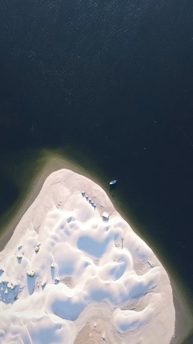 Donde el Tiempo se Detiene⏳
Hay lugares donde el tiempo se detiene… ⏳✨
Donde el mar respira lento 🌊
las dunas guardan silencio 🏜️
y las aves pintan el cielo con su vuelo. 🕊️🌅
Así se siente acampar en Bahía Magdalena.
Puro descanso. Pura vida. 🌿
Murillos Bros Adventours
Vive la naturaleza sin prisa. 🐚
🌐 www.murillosbrosadven-tours.com
📩 murillosbros@gmail.com
#BajaCaliforniaSur
#BahiaMagdalena
#MurillosBrosAdventours
#CampingLife
#TravelMexico