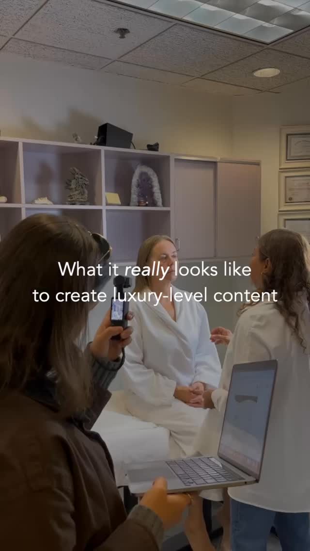 Behind the scenes of our shoot with @highstylelaser 💫
Highstyle wanted us to capture exactly what their clients love, the attention to detail, natural results, and the elevated feel of their space. Our goal was to bring that experience to life in photos and videos that tell their story on social.
Marketing for #BlueSevenClient | @highstylelaser
#bluesevenstudio #bss #behindthescenes #highstyle #bostoncontentcreation #reels #tiktoks