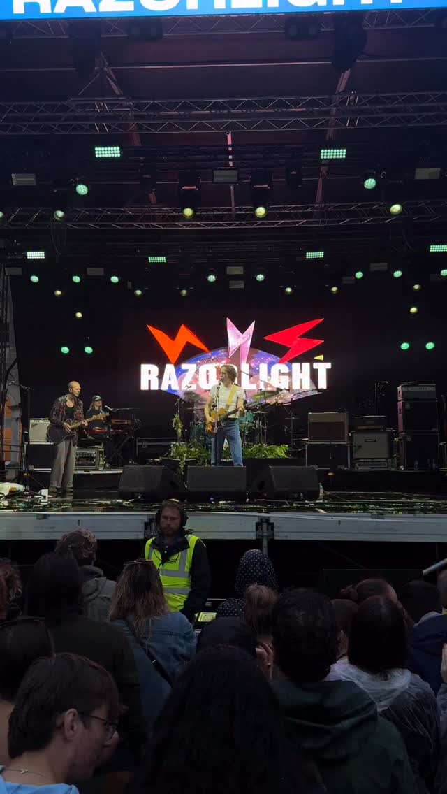 In The Morning - live from Hitchin
#razorlight #livemusic