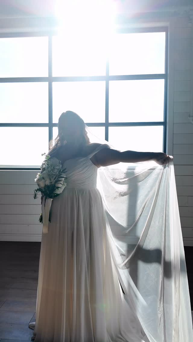 Cause when you know, you know.
Creating content on this day gave me the chance to really see who they are as a couple. These two have been together since their early teen years and have been each other’s constant through everything life’s thrown their way. The way Ryan looks at Katelyn and the way Katelyn lights up when she looks back— it’s something special. So honored to have been part of their day.