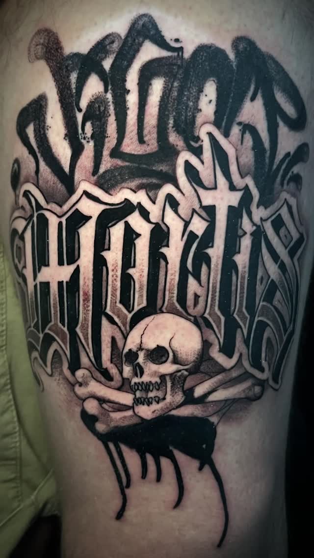 Tatuajele prind viață 🔥
Tatuajele prind viață cu tat-too.tv 🎥✨
Vrei un tatuaj unic? Acum e momentul.
Intră pe tattootv pentru mai multe detalii.
Artist: @notbob.thetattooer
#tattootv #reels #tatuajele #prind #viață