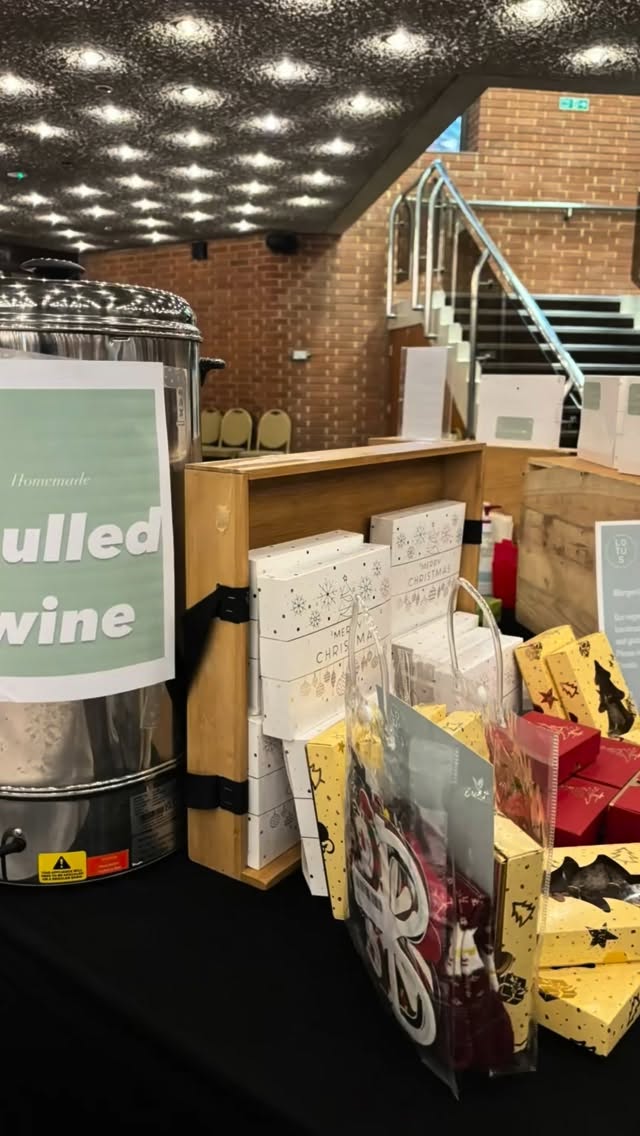 #christmasmarket here we comes 🍷🍷🍷
Warm cups, sweet bites, and all the Christmas magic in the air.✨ Homemade mulled wine + handmade chocolate = my happy place at the market.
#ChristmasMarket #MulledWine #HandmadeChocolates #FestiveSeason #HolidayVibes #ChristmasMagic #CozySeason #WinterTreats #HomemadeGoodness #SupportSmallMakers #Christmas2025 #holidayfavorites