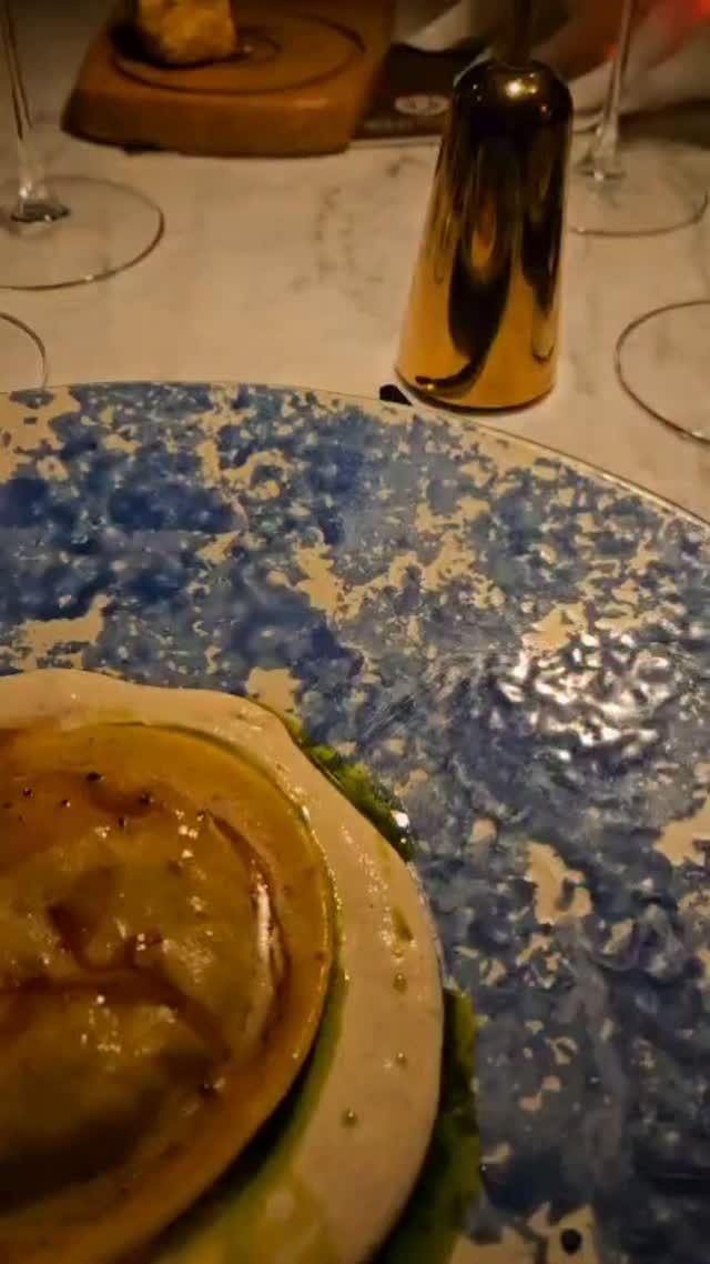 Amazing truffle and wine dinner with @chefbrandosalo @evelynsfortlauderdale inside @fsfortlauderdale #truffles #shavingtruffles #mushrooms #tartufobianco