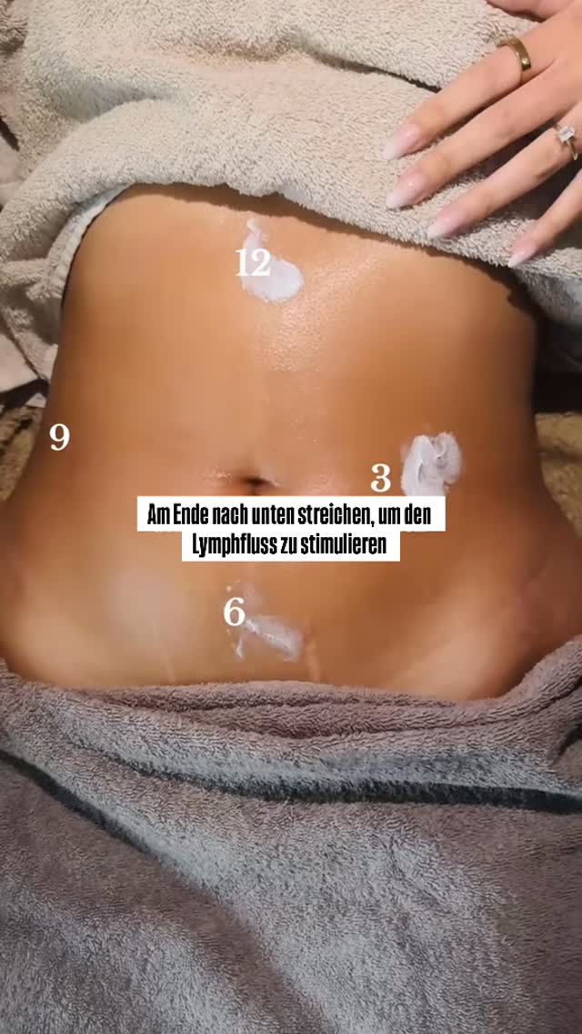 Ein Blähbauch fühlt sich nicht nur körperlich schwer an
er belastet auch energetisch🤍
Wenn der Bauch sich hart, voll oder gespannt anfühlt, bedeutet es oft, dass dein Körper festhält:
Luft, Wasser, Stress, Gedanken🤍
Mit sanfter Lymphmassage und bewusster Atmung kann dein Bauch wieder loslassen.
Weich werden.
Sich öffnen.
Zurück in Leichtigkeit.
#maderotherapie #lipödem #lymphaticmassage #blähbauchloswerden #massage #umfangreduktion #massage #münchen