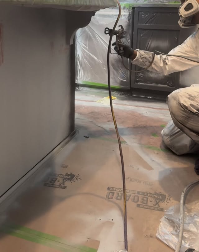 Complete color transformation coming up.
#topprioritypainting #mnpainter #gracopaintsprayers #hirshfields #chanhassenmn