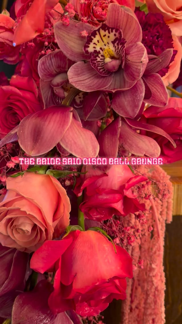 I had the absolute HONOR of doing this disco ball, grunge dive bar wedding florals.
They gave me LIFE 💗🖤🪩🥂
#pittsburghflorist #washingtonpaflorist #pghflorist #floraandrootstudio #mcmurrayflorist #pghwedding #pittsburghwedding