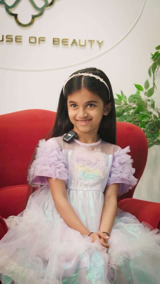 When little ones talk about their dreams… the whole world feels softer ✨
This World Children’s Day, let your little girl shine with her natural beauty and a sweet, gentle touch of makeup at Grand Flora.
We love seeing their eyes sparkle, their smiles grow, and their dreams take flight while they feel like tiny queens 👑💙
Give her a moment she’ll remember in her heart before the camera.
لأن الصغار لما يحكوا عن أحلامهم… الدنيا كلّها تحلى ✨
في يوم الطفل العالمي، خلّوا صغيرتكم تلمع بجمالها الطبيعي ولمسة ميكب خفيفة ولطيفة من جراند فلورا.
نحب نشوف عيونهم تبرق… ابتسامتهم تكبر… وأحلامهم تطير وهم يتدلّلون كأنهم ملكات صغار 👑💙
دلّليها بلحظة جميلة تحفر في قلبها قبل صورتها
#WorldChildrensDay #GrandFloraBeauty #LittleStarsAtGrandFlora #GrandFloraKids
#TheHouseOfBeauty
#CutestSalonExperience #LittleQueens
#ChildrensDayJoy #PamperDay
#SmilesAndSparkles