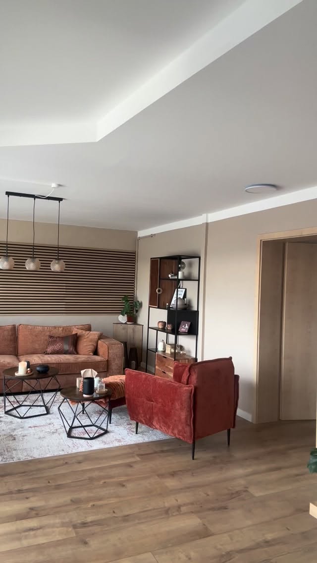 Viele Menschen mit chronischen Beschwerden haben jahrelang alles „richtig“ gemacht
– Medikamente, Ernährung, Disziplin.
Und trotzdem bleibt der Körper im Alarmzustand.
In meiner kostenfreien Autoimmunen Sprechstunde am: Sonntag dem 28.12. um 19 Uhr per Zoom, schauen wir nicht auf Diagnosen, sondern auf das, was dazu geführt hat:
alte Stressmuster, innere Konflikte, Daueranspannung
✨ Nicht, um Symptome wegzudrücken
✨ sondern um ihre wirkliche Ursache zu verstehen
Wenn du spürst, dass dein Körper dir etwas sagen will:
➡️ Schreib „Sprechstunde“ in die Kommentare
oder
➡️ du findest den Link in der Bio
Speichere den Beitrag, wenn er etwas in dir berührt hat 🤍
#weihnachtszeitschönezeit #selbstheilung #chronischkrank #multiplesklerose #familienalltag