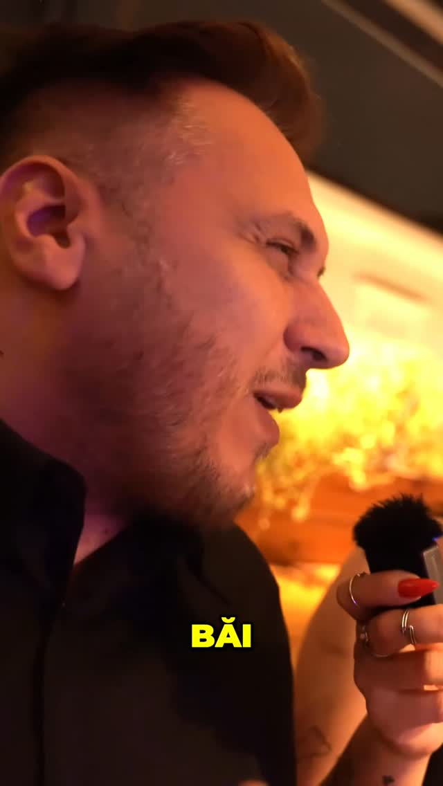 Cum se naște un hit?
Descoperă inspirația și procesul creativ al lui Lazar Cercel, compozitorul din spatele piesei „Imun la te iubesc”, interpretată de Monica Anghel.
🖤 „Băi, cât de rău să fie un om atât de crud încât să fie imun la «te iubesc»?”
De la această întrebare a pornit totul.
O melodie care vorbește despre latura dură a umanității, despre emoții respinse și adevăruri care dor.
🎧 Muzica adevărată începe dintr-o întrebare sinceră.
▶️ Ediția completă este disponibilă pe YouTube și pe tat-too.tv
#ImunLaTeIubesc #MonicaAnghel #LazarCercel
#Electrecord #MuzicaRomaneasca #Creatie #HitRomanesc #tattootv