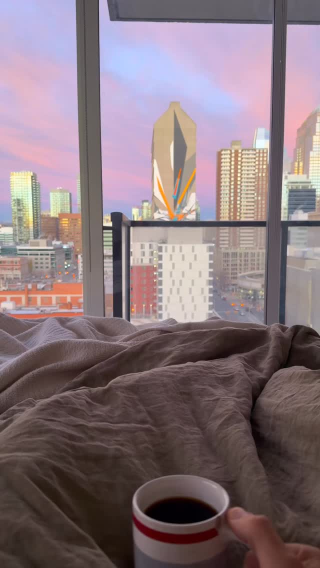 You catch that soft pink glow from UPTEN and everything slows down for a second. The city feels quieter from up here. The light hits just right. Downtown Calgary looks calm, warm, almost unreal.
Some views you scroll past.
Some you come home to.
Happy New Year from UPTEN.
Here’s to more beautiful moments ahead.
📍 UPTEN, 201 10th Ave SE
📞 Book a tour: liveupten.com
#upten #downtowncalgary #cityviews #apartmentliving #calgaryrentals #beltlineliving #modernrentals #viewfromhome