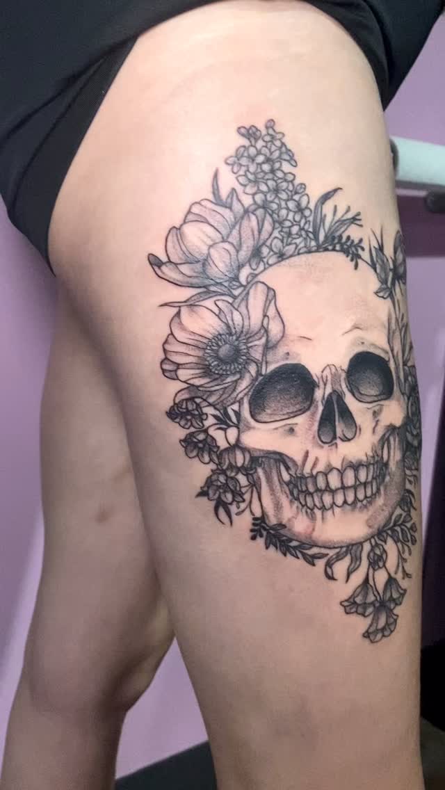 Flower skull from last weeeeeeek 🌸💀🌸