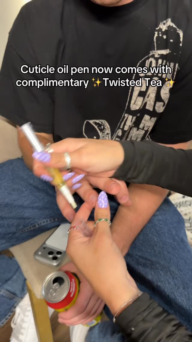 Do I have your attention yet?😏😛 #cuticleoil #cuticlecare #healthynails #nailcare