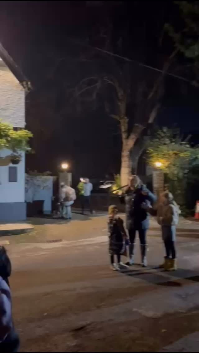 We still can’t believe it’s already over… 🙁 Until next year Brockham Bonfire 🫶
Make sure you set your reminders to book tables - you don’t want to miss this!
#thegrumpymole #grumpymole #surreypub #pubfood #brockham #bonfirenight #fireworks