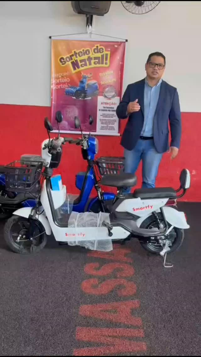 📢 RECADO IMPORTANTE DO PRESIDENTE FÁBIO BEZERRA! 🛵
O Presidente Fábio Bezerra do SINDMASSA MS agradece o voto de confiança de todos os companheiros e companheiras que garantiram a vitória na eleição para a Presidência do Sindicato!
Em nome da Diretoria, o Sindicato reconhece o apoio da nossa base e dos representantes nas fábricas.
Em forma de gratidão, Dezembro será um mês especial!
Estamos sorteando 10 SCOOTERS ELÉTRICAS para os trabalhadores que contribuem com o SINDMASSA MS!
Haverá sorteio de pelo menos 1 scooter por fábrica.
Fábricas maiores sortearão 2 scooters (uma para cada turno).
👉 PARTICIPE E CONCORRA!
Desejamos boa sorte a todos!
#SINDMASSAMS #FabioBezerraPresidente #SorteioDeNatal #10Scooters #TrabalhadoresMS #EleiçõesSindicais #Gratidão #LutaETrabalho #ScooterEletrica #MS